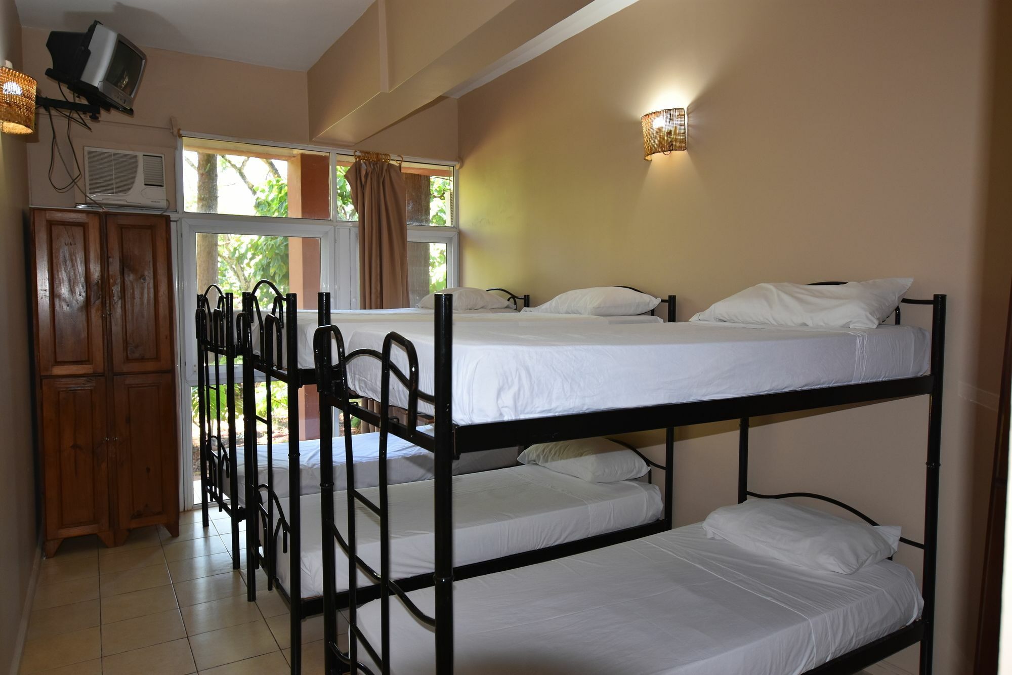 Tangoinn Club Iguazu Party Luxury Hostel Пуэрто-Игуасу Экстерьер фото