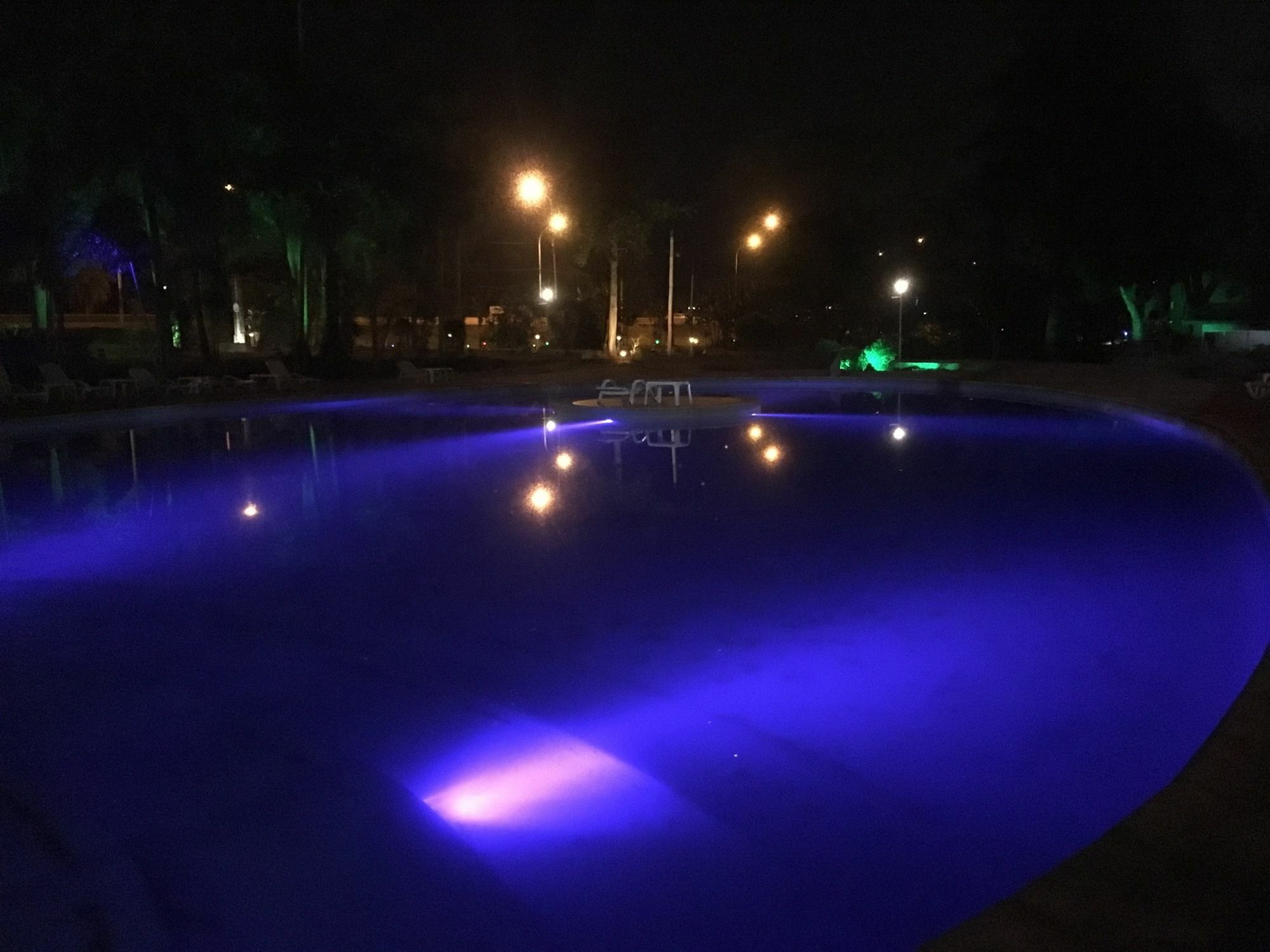 Tangoinn Club Iguazu Party Luxury Hostel Пуэрто-Игуасу Экстерьер фото