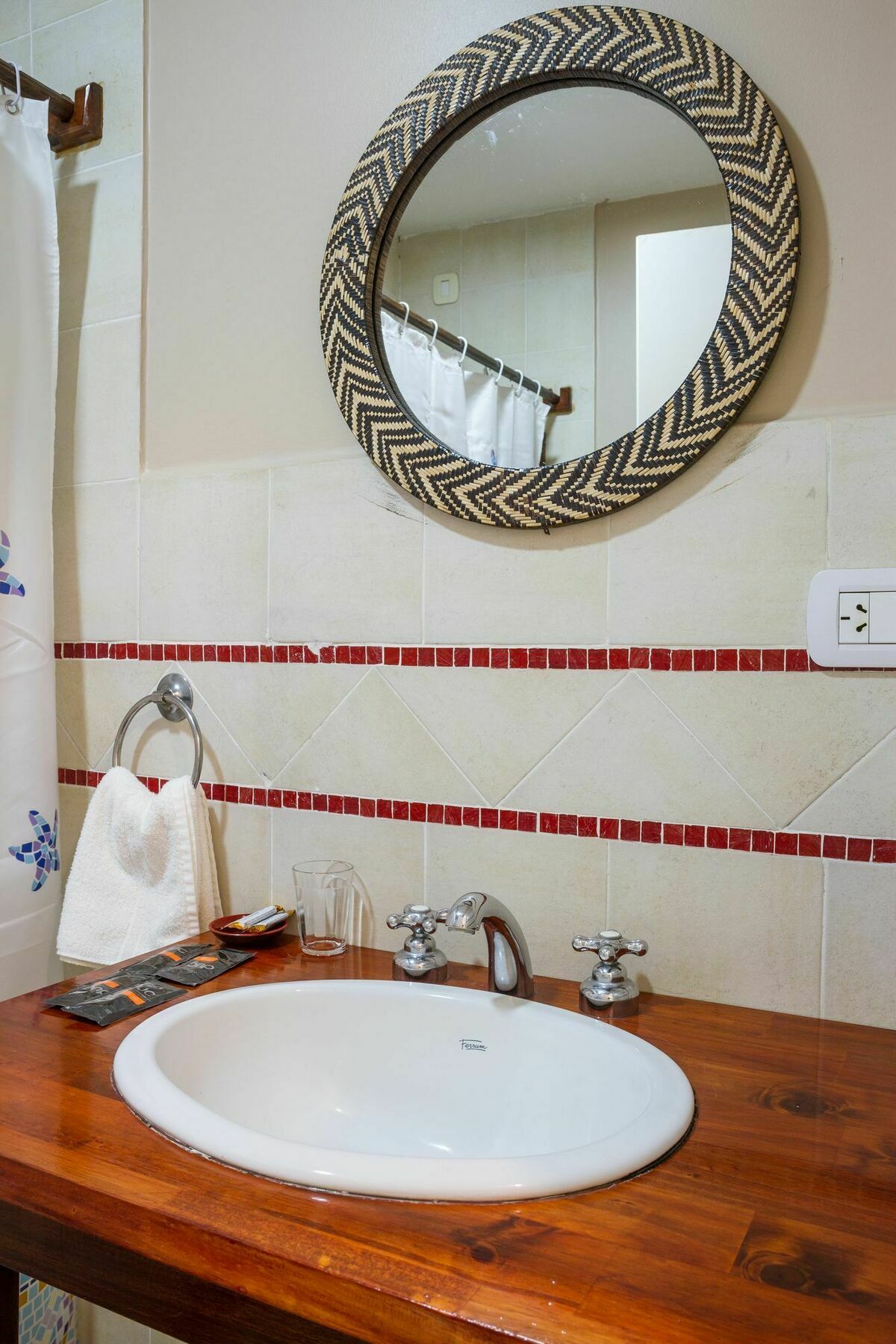 Tangoinn Club Iguazu Party Luxury Hostel Пуэрто-Игуасу Экстерьер фото