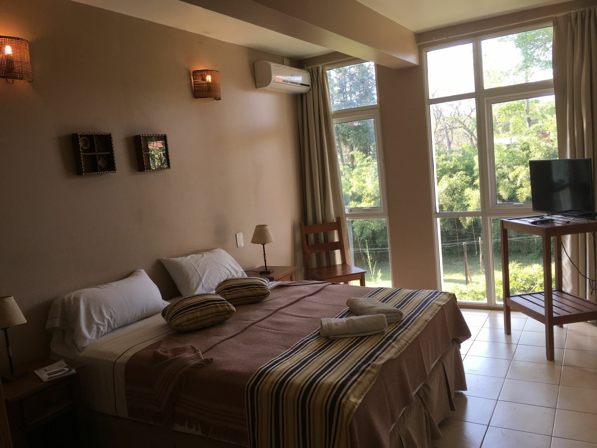 Tangoinn Club Iguazu Party Luxury Hostel Пуэрто-Игуасу Экстерьер фото