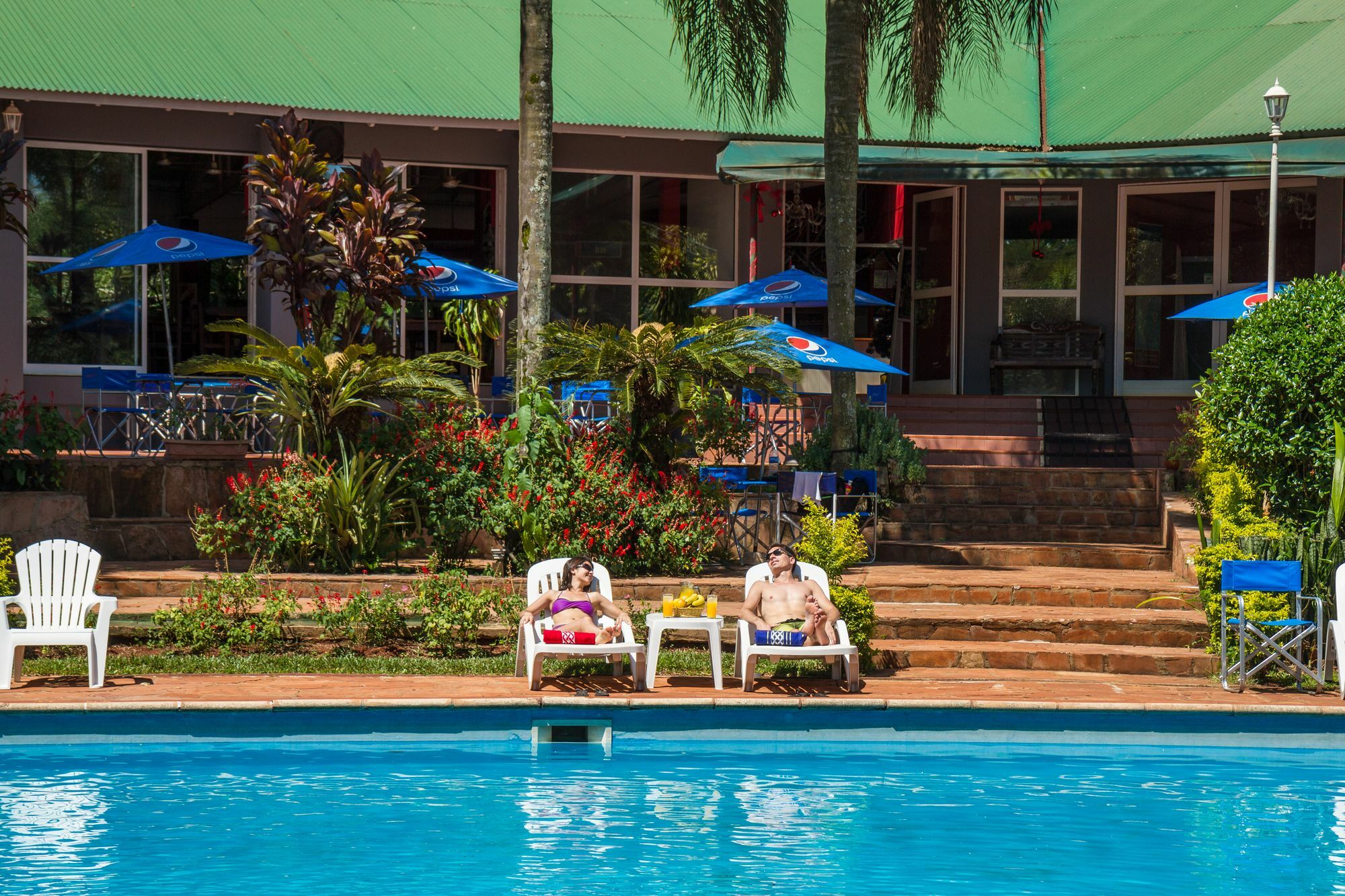Tangoinn Club Iguazu Party Luxury Hostel Пуэрто-Игуасу Экстерьер фото